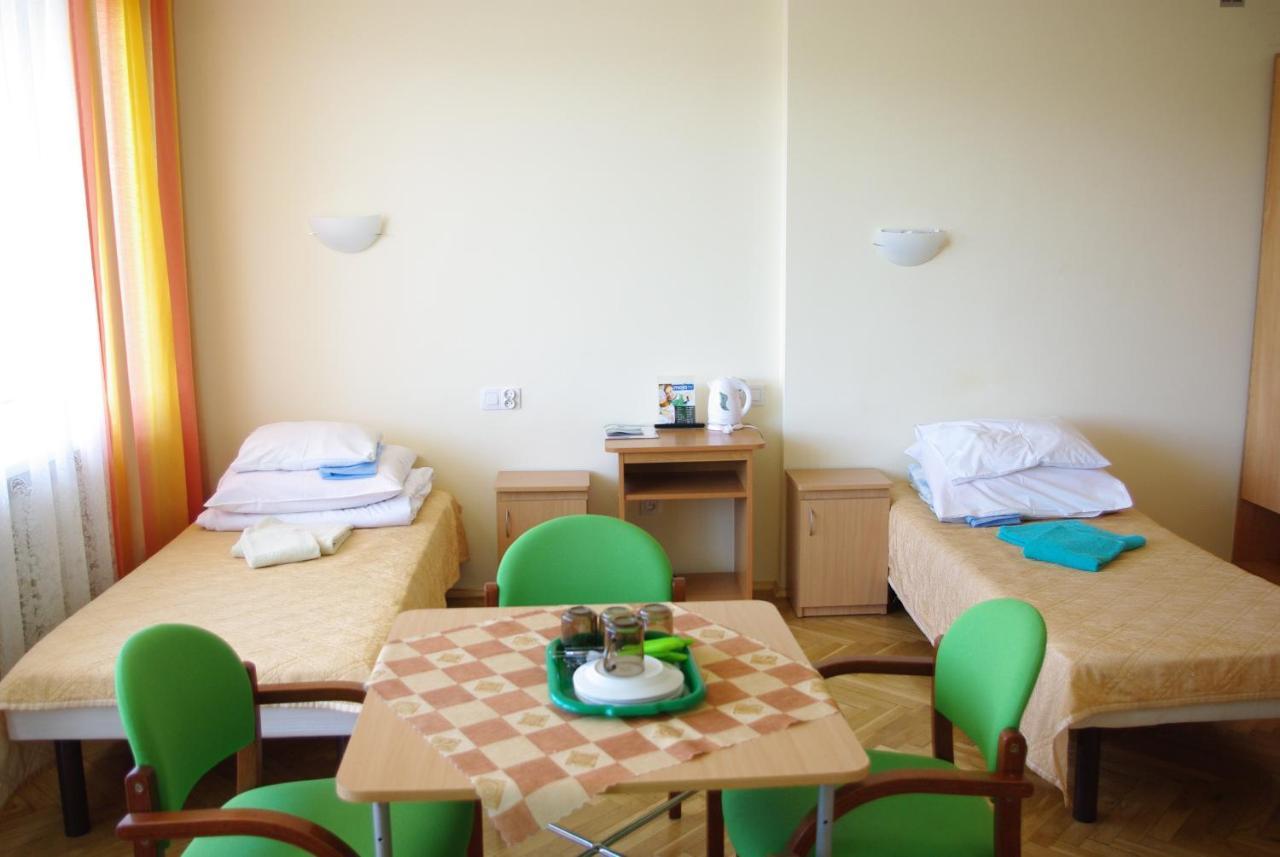 Osrodek Uzdrowiskowy Beskid Hotel Wysowa-Zdroj Ngoại thất bức ảnh